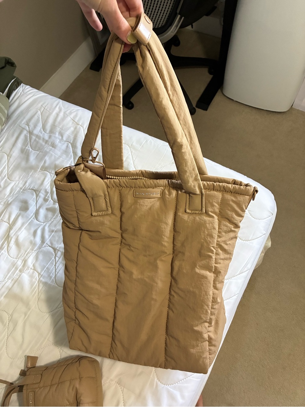 Quilted Tote Bag in Tan - Lightweight Everyday Bubble Shoulder Bag